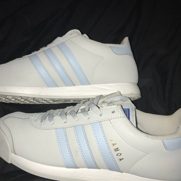 Shoes - Adidas Sneakers